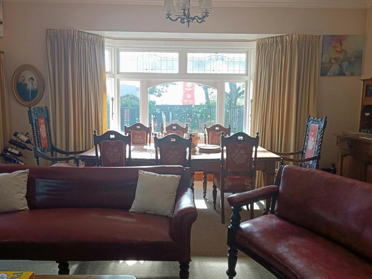 100 Year Old English Character House Hotel Timaru Exterior foto